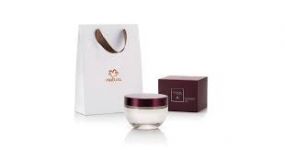 Natura HIDRATANTE PERFUMADO ESSENCIAL Natura HIDRATANTE PERFUMADO ESSENCIAL