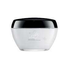 BOTICARIO  Lily Creme Acetinado Hidratante Desodorante Corporal My Lily, 250g BOTICARIO  Lily Creme Acetinado Hidratante Desodorante Corporal My Lily, 250g